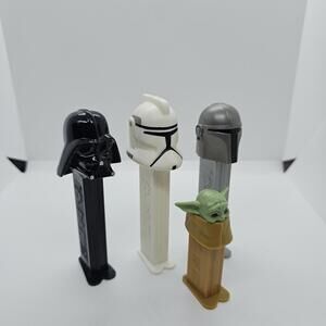 Vintage Star Wars Pez Lot, Darth Vader 1997 Stormtrooper 2001 & Mandalorian